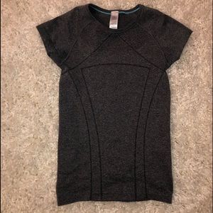 Ivivva short sleeve top